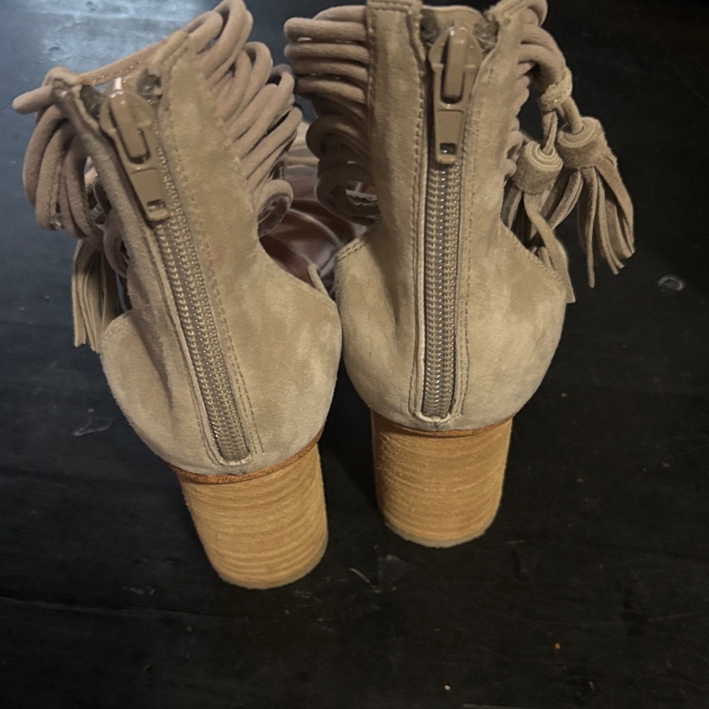 Jeffrey Campbell Taupe Suede Lace-Up Tassel Despina Sandals Size 6.5 - Picture 6 of 9